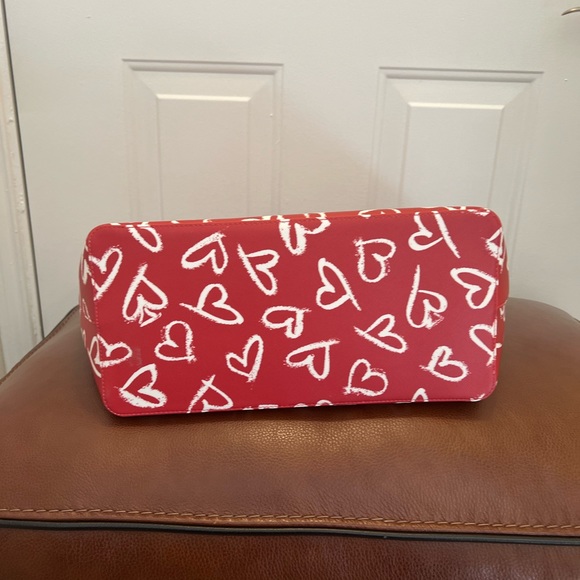 KATE SPADE NEW YORK MARGARETA LIPSTICK HEARTS TOTE HANDBAG LARGE - Picture 10 of 11